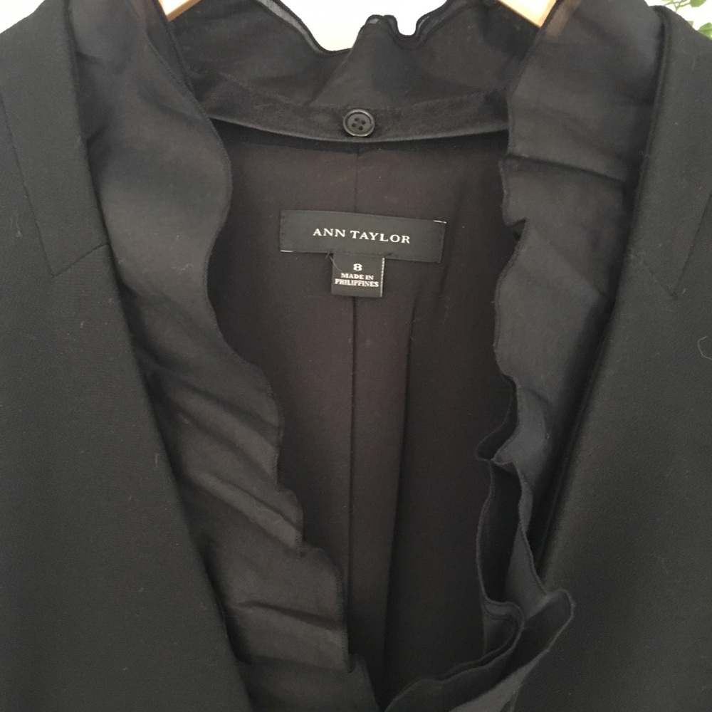 AnnTaylor Black Crop Jacket w/remov. neck “ruffle”